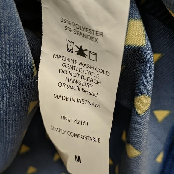 Like New LuLaRoe Irma - Medium - Picture 4 of 4